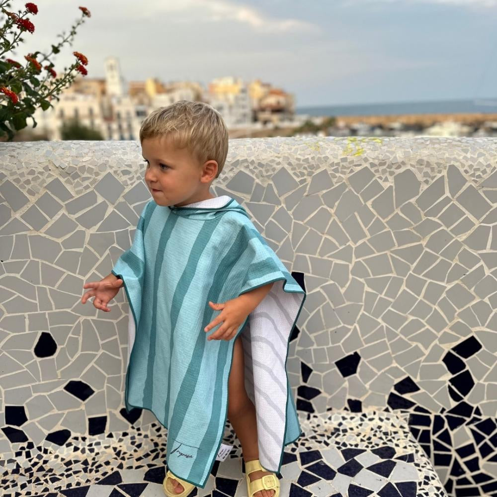 Oscar poncho